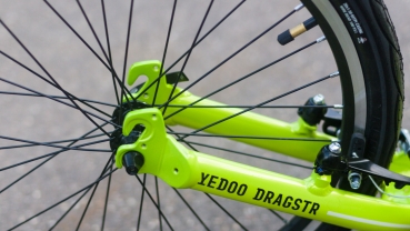 Yedoo Dragstr Tretroller 20/20 7,4kg rot